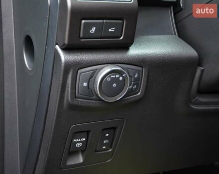 Черный Форд Экспедиция, объемом двигателя 3.5 л и пробегом 31 тыс. км за 48000 $, фото 16 на Automoto.ua