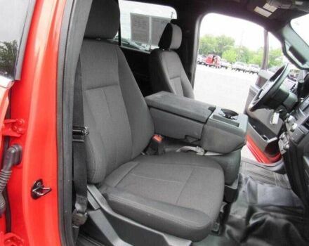 Красный Форд Экспедиция, объемом двигателя 3.5 л и пробегом 32 тыс. км за 5700 $, фото 7 на Automoto.ua