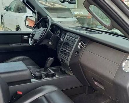 Серый Форд Экспедиция, объемом двигателя 5.4 л и пробегом 106 тыс. км за 11990 $, фото 6 на Automoto.ua