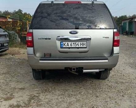 Серый Форд Экспедиция, объемом двигателя 5.4 л и пробегом 106 тыс. км за 11990 $, фото 5 на Automoto.ua