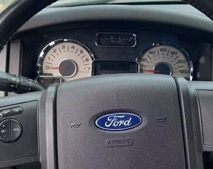 Серый Форд Экспедиция, объемом двигателя 5.4 л и пробегом 106 тыс. км за 11990 $, фото 9 на Automoto.ua