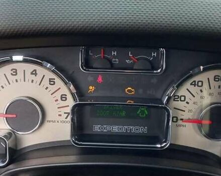 Серый Форд Экспедиция, объемом двигателя 5.4 л и пробегом 106 тыс. км за 11990 $, фото 10 на Automoto.ua