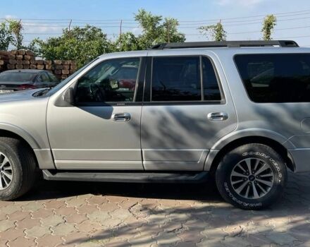 Серый Форд Экспедиция, объемом двигателя 3.5 л и пробегом 72 тыс. км за 17000 $, фото 3 на Automoto.ua