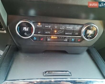 Серый Форд Экспедиция, объемом двигателя 3.5 л и пробегом 108 тыс. км за 38500 $, фото 38 на Automoto.ua