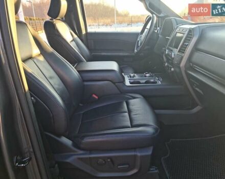 Серый Форд Экспедиция, объемом двигателя 3.5 л и пробегом 108 тыс. км за 38500 $, фото 29 на Automoto.ua