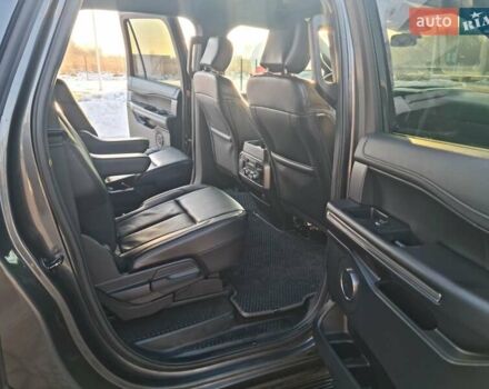 Серый Форд Экспедиция, объемом двигателя 3.5 л и пробегом 108 тыс. км за 38500 $, фото 23 на Automoto.ua