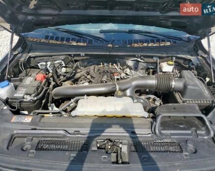 Серый Форд Экспедиция, объемом двигателя 3.5 л и пробегом 16 тыс. км за 37000 $, фото 11 на Automoto.ua