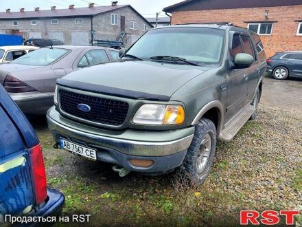 Зеленый Форд Экспедиция, объемом двигателя 5.4 л и пробегом 134 тыс. км за 6000 $, фото 1 на Automoto.ua