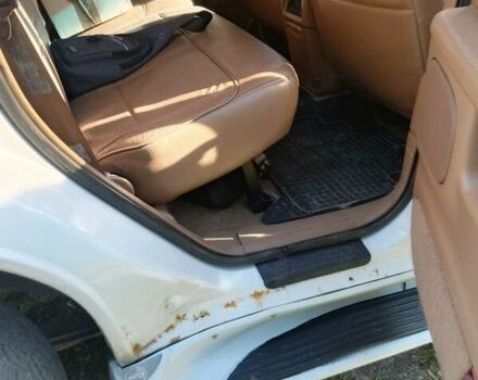 Білий Форд Експлорер, об'ємом двигуна 4 л та пробігом 234 тис. км за 5700 $, фото 7 на Automoto.ua