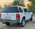 Белый Форд Эксплорер, объемом двигателя 4 л и пробегом 220 тыс. км за 2100 $, фото 2 на Automoto.ua