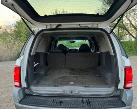 Белый Форд Эксплорер, объемом двигателя 4 л и пробегом 220 тыс. км за 2100 $, фото 3 на Automoto.ua