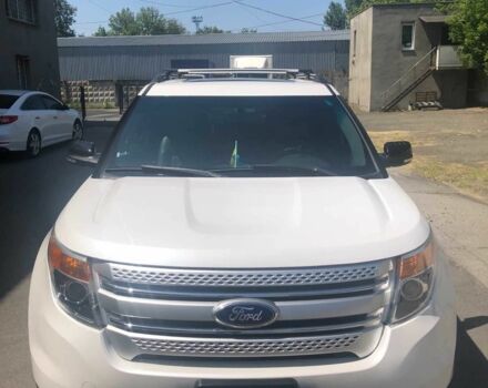 Белый Форд Эксплорер, объемом двигателя 3.5 л и пробегом 239 тыс. км за 15200 $, фото 1 на Automoto.ua