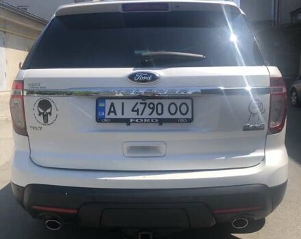Белый Форд Эксплорер, объемом двигателя 3.5 л и пробегом 217 тыс. км за 15200 $, фото 4 на Automoto.ua