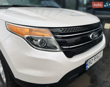 Белый Форд Эксплорер, объемом двигателя 3.5 л и пробегом 340 тыс. км за 12400 $, фото 16 на Automoto.ua