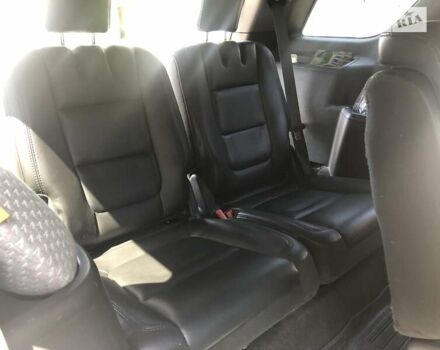 Белый Форд Эксплорер, объемом двигателя 3.5 л и пробегом 217 тыс. км за 15200 $, фото 13 на Automoto.ua