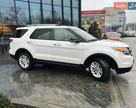 Белый Форд Эксплорер, объемом двигателя 3.5 л и пробегом 340 тыс. км за 12400 $, фото 7 на Automoto.ua