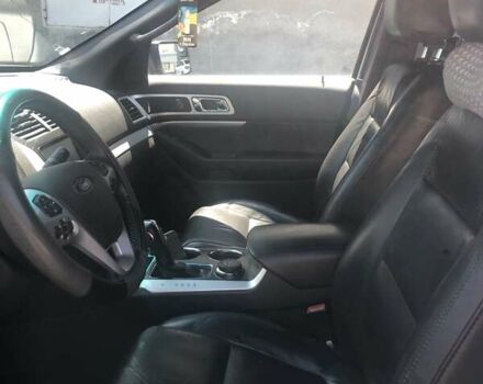 Белый Форд Эксплорер, объемом двигателя 3.5 л и пробегом 217 тыс. км за 15200 $, фото 6 на Automoto.ua