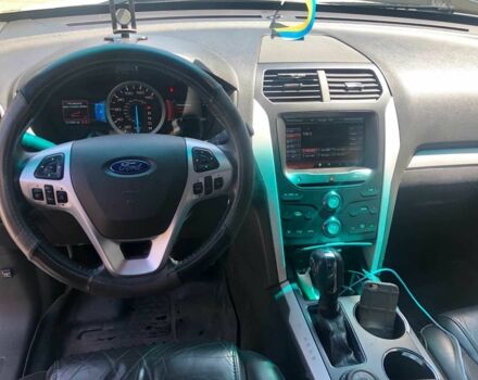 Белый Форд Эксплорер, объемом двигателя 3.5 л и пробегом 239 тыс. км за 15200 $, фото 17 на Automoto.ua