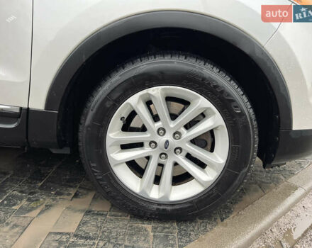 Белый Форд Эксплорер, объемом двигателя 3.5 л и пробегом 340 тыс. км за 12400 $, фото 22 на Automoto.ua