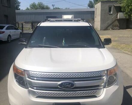 Белый Форд Эксплорер, объемом двигателя 3.5 л и пробегом 217 тыс. км за 15200 $, фото 2 на Automoto.ua