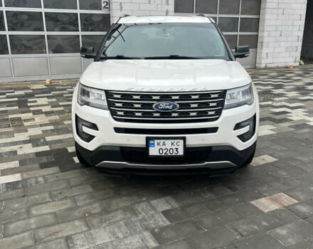 Белый Форд Эксплорер, объемом двигателя 3.5 л и пробегом 180 тыс. км за 17900 $, фото 1 на Automoto.ua