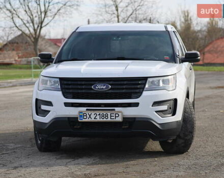 Белый Форд Эксплорер, объемом двигателя 3.72 л и пробегом 128 тыс. км за 16500 $, фото 16 на Automoto.ua