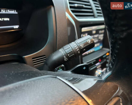 Білий Форд Експлорер, об'ємом двигуна 2.3 л та пробігом 148 тис. км за 16000 $, фото 80 на Automoto.ua