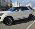 Білий Форд Експлорер, об'ємом двигуна 2.3 л та пробігом 417 тис. км за 15700 $, фото 16 на Automoto.ua