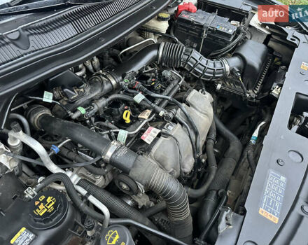 Білий Форд Експлорер, об'ємом двигуна 2.3 л та пробігом 148 тис. км за 16000 $, фото 85 на Automoto.ua