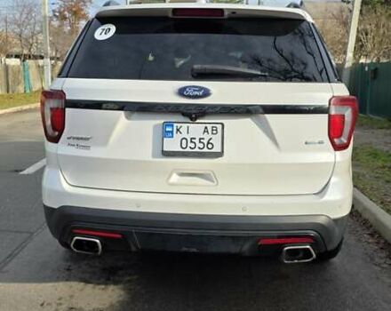 Белый Форд Эксплорер, объемом двигателя 3.5 л и пробегом 89 тыс. км за 25200 $, фото 1 на Automoto.ua