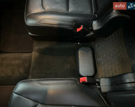 Білий Форд Експлорер, об'ємом двигуна 2.3 л та пробігом 148 тис. км за 16000 $, фото 37 на Automoto.ua