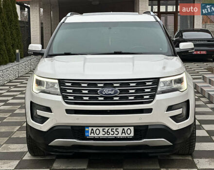 Білий Форд Експлорер, об'ємом двигуна 2.3 л та пробігом 148 тис. км за 16000 $, фото 9 на Automoto.ua