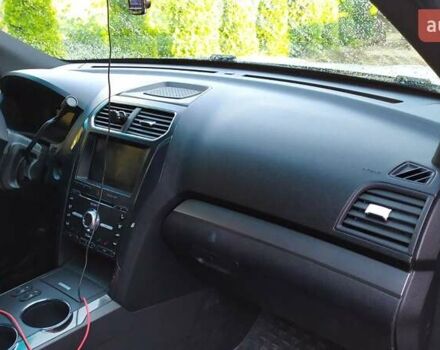 Білий Форд Експлорер, об'ємом двигуна 3.7 л та пробігом 160 тис. км за 17000 $, фото 13 на Automoto.ua