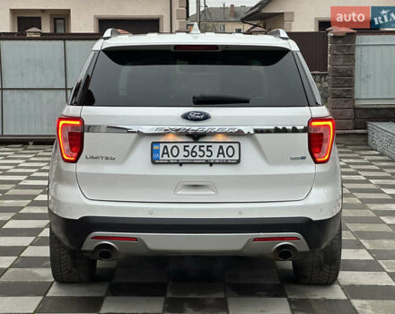 Білий Форд Експлорер, об'ємом двигуна 2.3 л та пробігом 148 тис. км за 16000 $, фото 14 на Automoto.ua