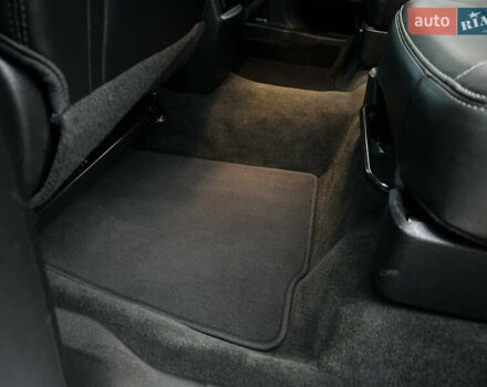 Білий Форд Експлорер, об'ємом двигуна 2.3 л та пробігом 148 тис. км за 16000 $, фото 35 на Automoto.ua