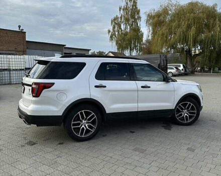 Білий Форд Експлорер, об'ємом двигуна 3.5 л та пробігом 139 тис. км за 17500 $, фото 6 на Automoto.ua