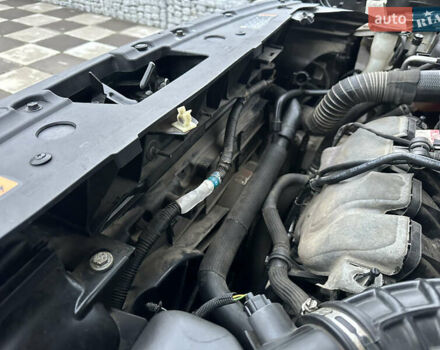 Білий Форд Експлорер, об'ємом двигуна 2.3 л та пробігом 148 тис. км за 16000 $, фото 91 на Automoto.ua