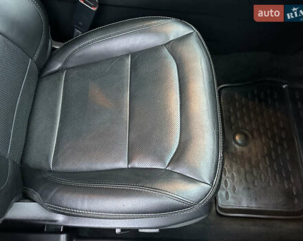 Білий Форд Експлорер, об'ємом двигуна 2.3 л та пробігом 148 тис. км за 16000 $, фото 62 на Automoto.ua