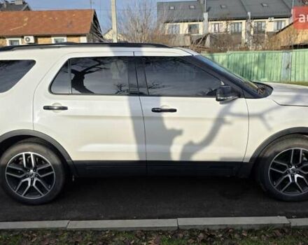 Белый Форд Эксплорер, объемом двигателя 3.5 л и пробегом 89 тыс. км за 25200 $, фото 3 на Automoto.ua