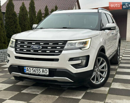 Білий Форд Експлорер, об'ємом двигуна 2.3 л та пробігом 148 тис. км за 16000 $, фото 5 на Automoto.ua