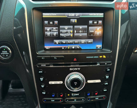 Білий Форд Експлорер, об'ємом двигуна 2.3 л та пробігом 148 тис. км за 16000 $, фото 77 на Automoto.ua