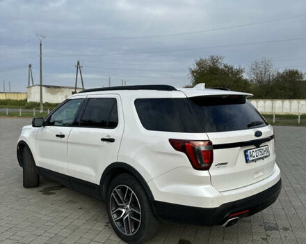 Білий Форд Експлорер, об'ємом двигуна 3.5 л та пробігом 139 тис. км за 17500 $, фото 7 на Automoto.ua