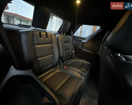 Білий Форд Експлорер, об'ємом двигуна 2.3 л та пробігом 148 тис. км за 16000 $, фото 55 на Automoto.ua