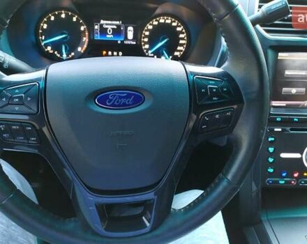 Білий Форд Експлорер, об'ємом двигуна 3.7 л та пробігом 160 тис. км за 17000 $, фото 6 на Automoto.ua