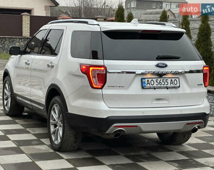 Білий Форд Експлорер, об'ємом двигуна 2.3 л та пробігом 148 тис. км за 16000 $, фото 15 на Automoto.ua
