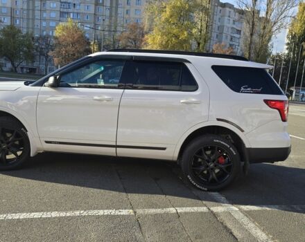 Білий Форд Експлорер, об'ємом двигуна 2.3 л та пробігом 417 тис. км за 15700 $, фото 13 на Automoto.ua