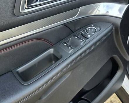 Белый Форд Эксплорер, объемом двигателя 3.5 л и пробегом 89 тыс. км за 25200 $, фото 8 на Automoto.ua