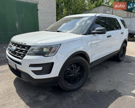 Белый Форд Эксплорер, объемом двигателя 3.73 л и пробегом 136 тыс. км за 19500 $, фото 2 на Automoto.ua