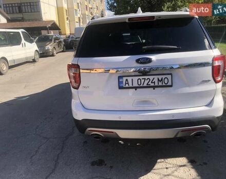 Белый Форд Эксплорер, объемом двигателя 3.5 л и пробегом 199 тыс. км за 17500 $, фото 1 на Automoto.ua