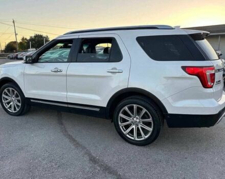 Белый Форд Эксплорер, объемом двигателя 3.5 л и пробегом 59 тыс. км за 9600 $, фото 5 на Automoto.ua